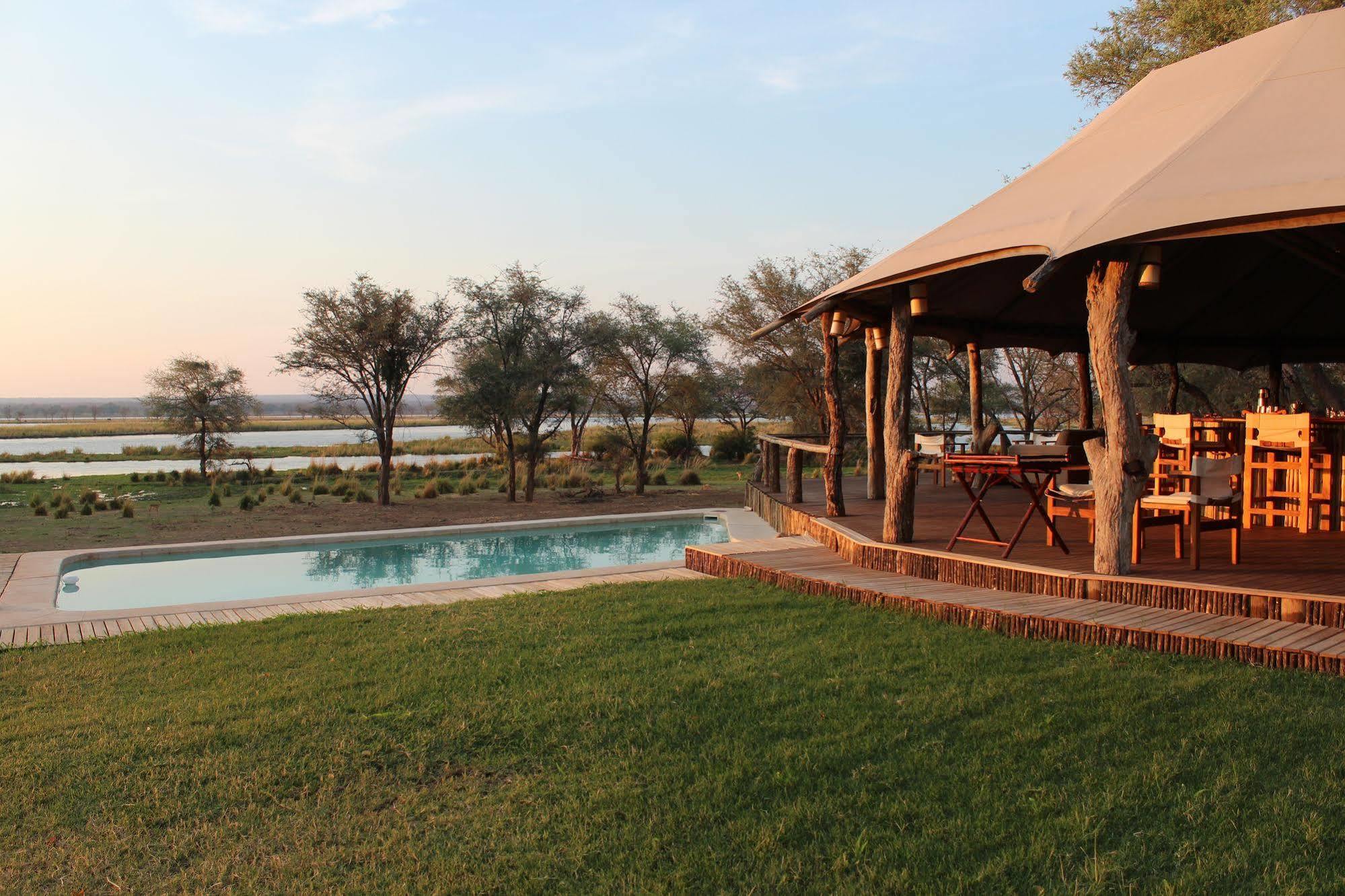Anabezi Camp Hotel Jeki Ngoại thất bức ảnh